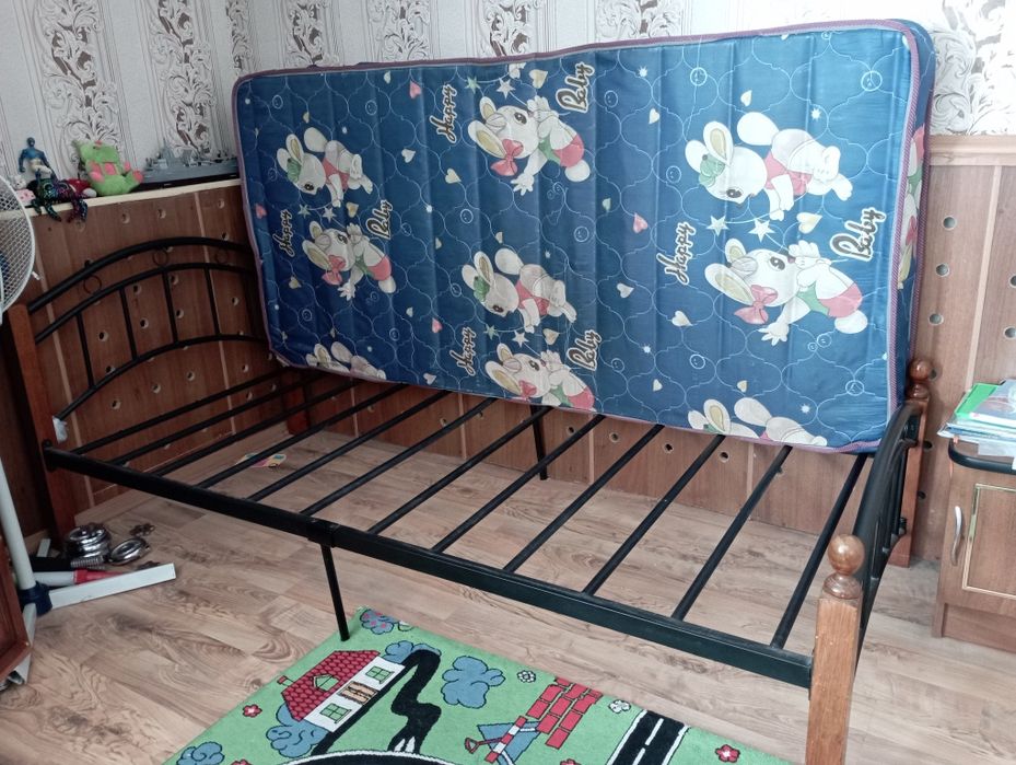 Стенка , кровать Малайзия