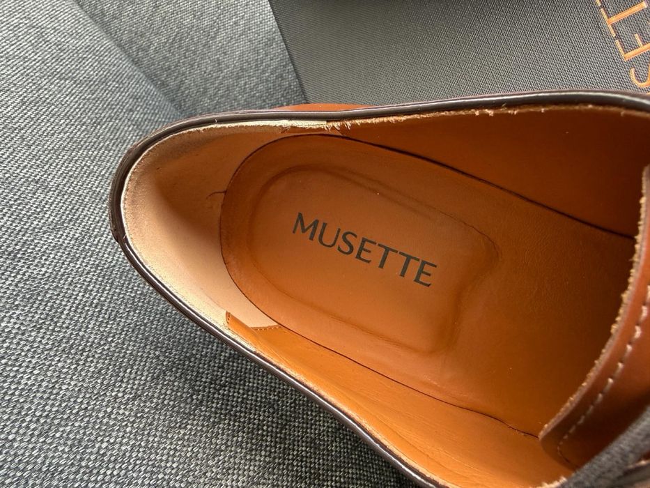 Vand Pantofi Musette 44 / maro