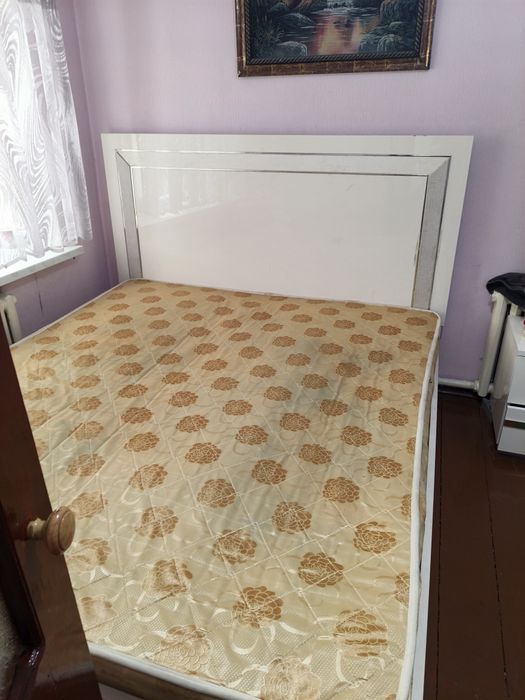 Продается кровать двухспальная