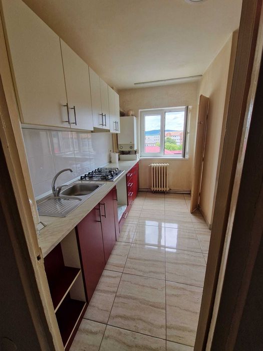 Apartament cu 3 camere de vânzare, în zonă foarte bună din Aiud