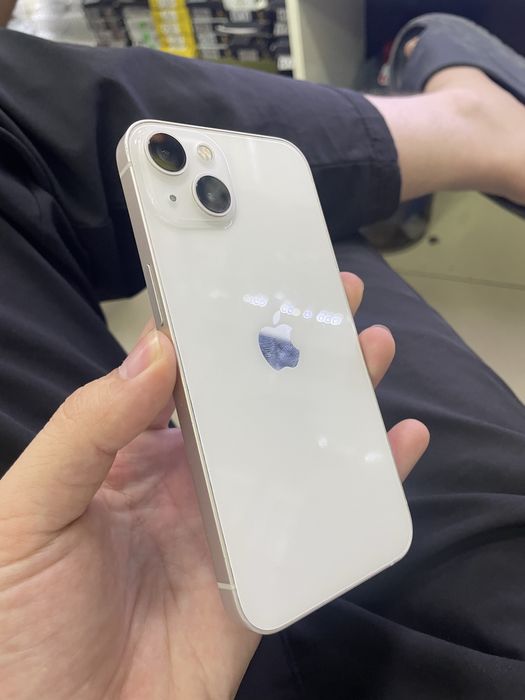 iPhone 13 в отличном состоянии