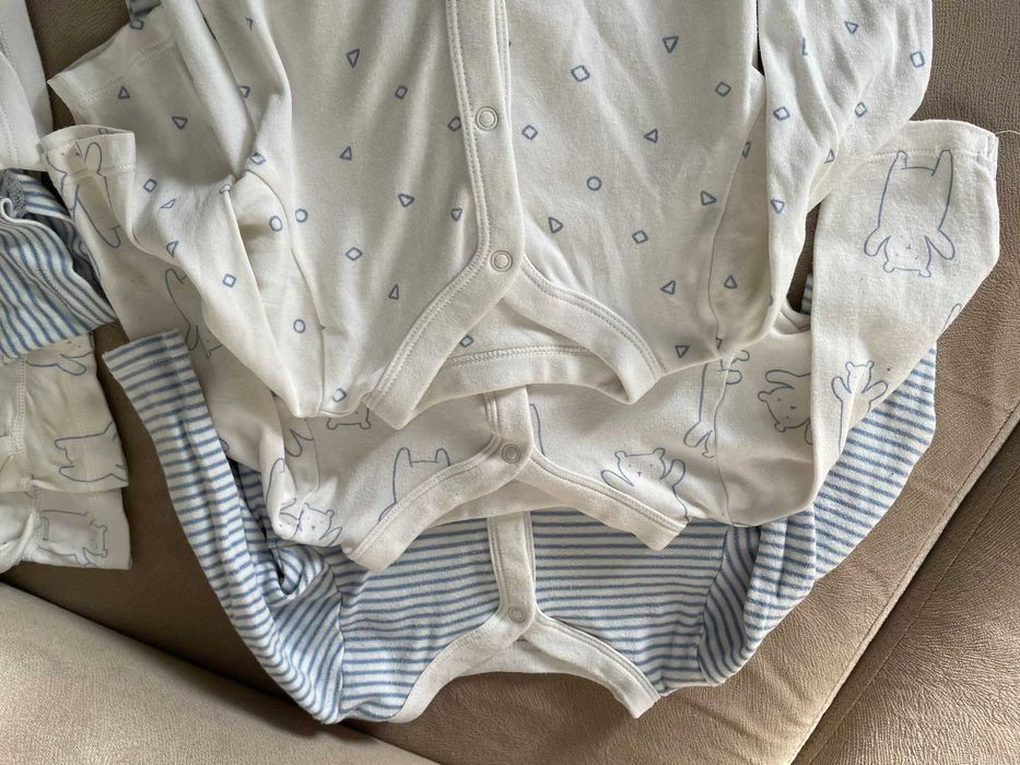 Set 3 pijamale BEBE marca Mark & SPENCER (6-9 luni) - OCAZIE