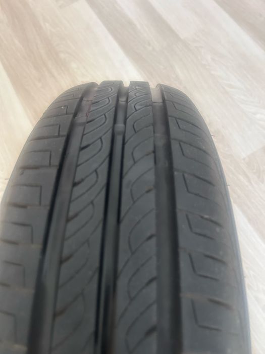 Vand 4 anvelope Dacia Spring