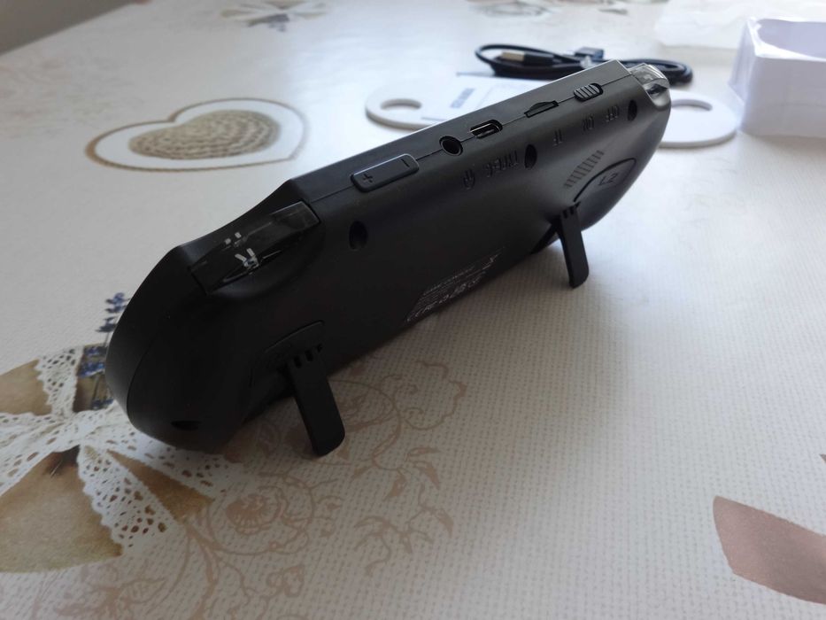 Ретро Портативна Конзола – 4.5” IPS, 20 000+ игри, 3000mAh, USB-C адаптер в комплекта, 64GB microSD