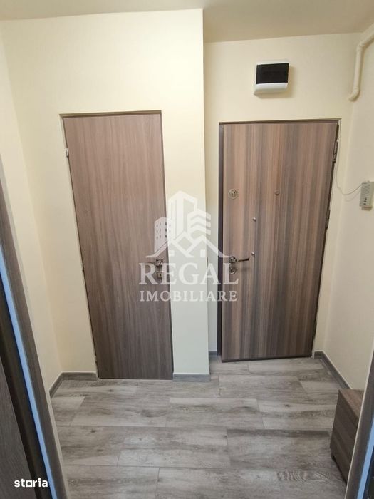 Apartament 2 camere semidecomandat de închiriat – Micro 4, etaj 2/4