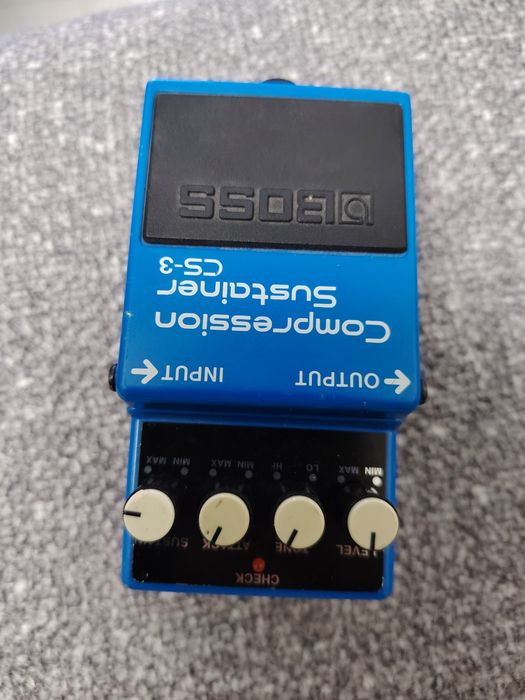 Vând pedala  compression sustainer Cs 3