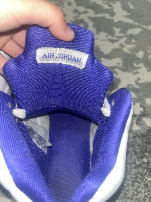 Vând air Jordan