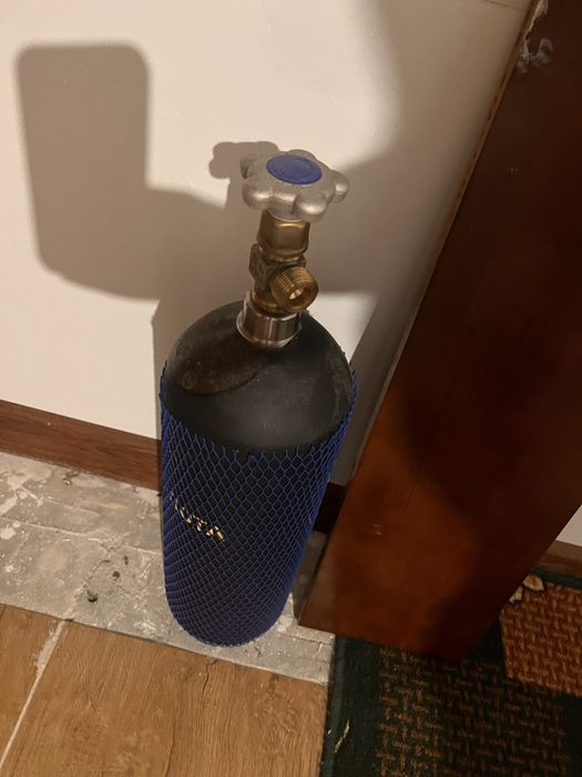 Продаю систему со2 для аквариума