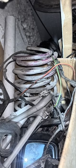 Спорт пружина на BMW e34 перед