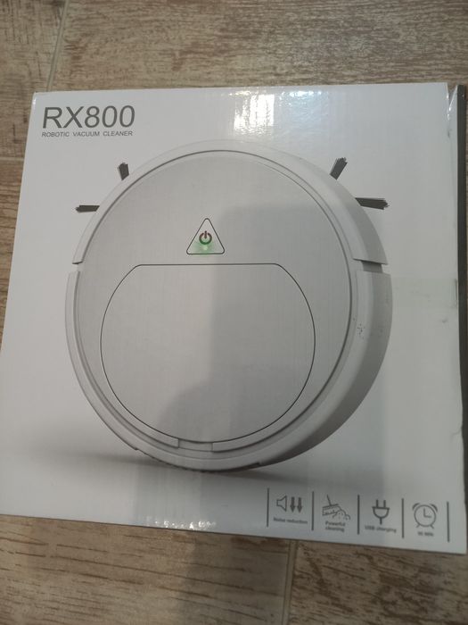 Детска прахосмукачка и робот прахосмукачка