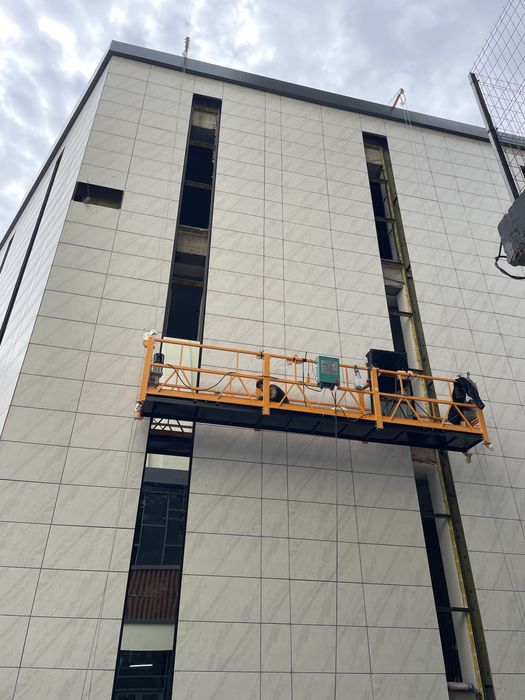 Аренда Люлька ZLP 630. Фасадная люлька 6 метровая. Платформа фасадная.