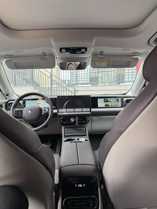 Leapmotor C11 Hybrid 300km Full