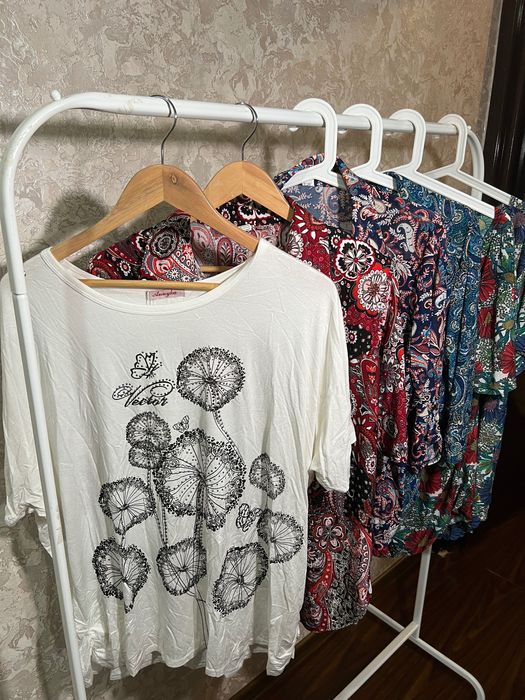 Футболки же женские . Новые . Ayollar uchun yangi futbolkalar.