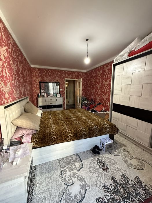 Срочно продается 3-х комн квартира в Сергели строител