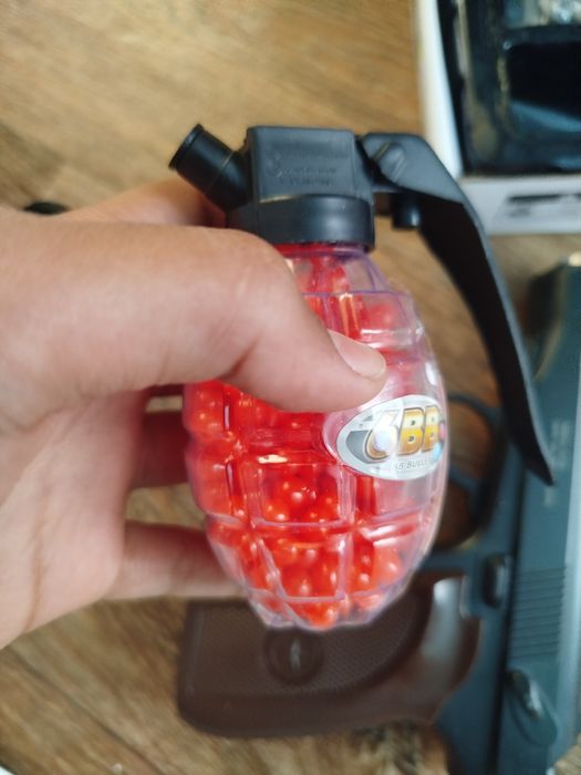 Игрушечный пистолет Макарова