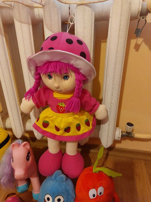 Лот запазени играчки