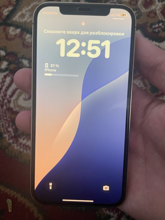 Iphone 12 pro rangi gold xotirasi 512 batareka 74
