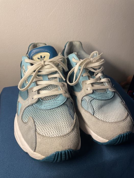 Adiasi Adidas Falcon 38.5