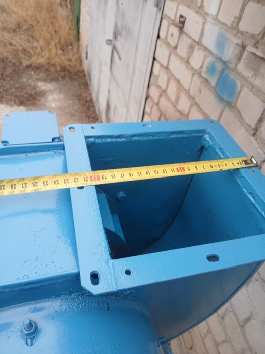 Продам вытяжку улитку