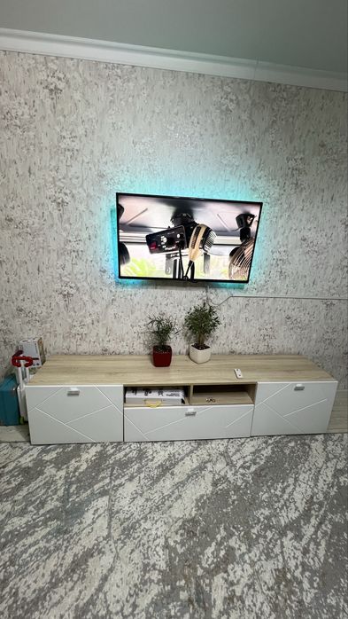 Продам ТВ-тумбу в отличном состоянии.