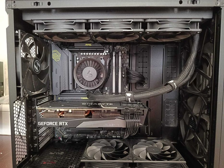 Продам мощный ПК на Ryzen 7 9700X