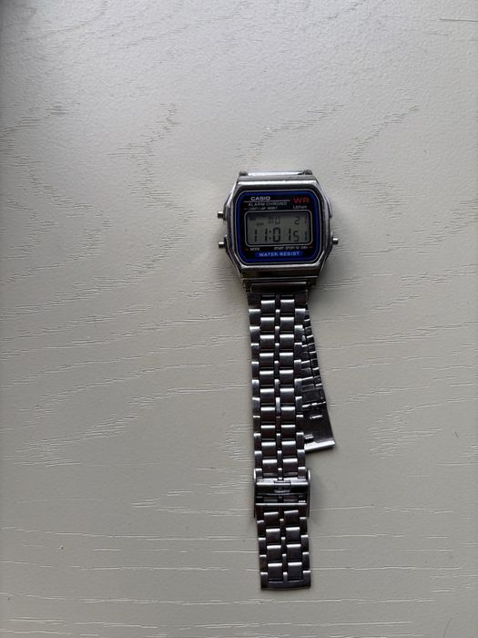 Часы CASIO новые