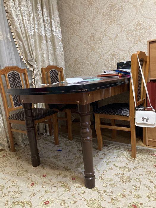 Продам стол со стульями