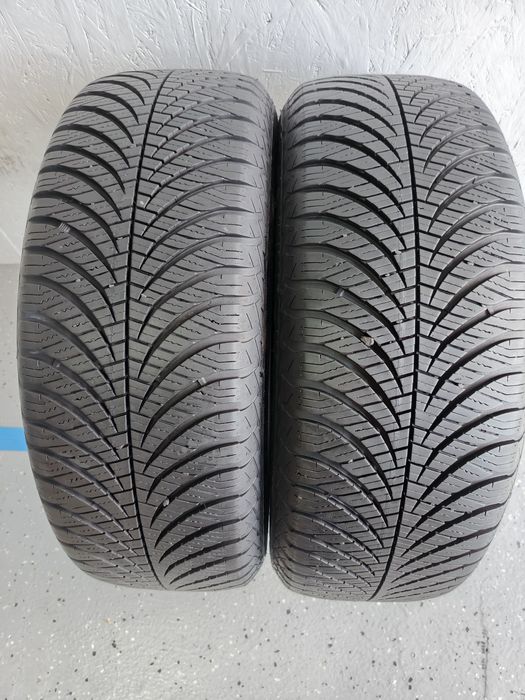 215.60.17 Goodyear All Season Second-hand