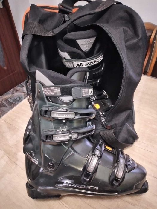 Clapari nr 42,schiuri 170 cm,schiuri si bete pentru copii...