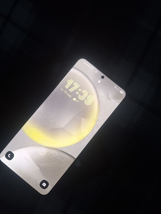 Продам Samsung S24