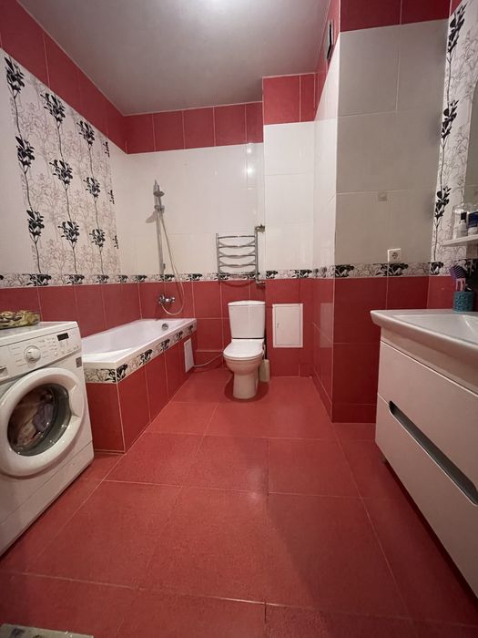 Продам 2-х квартиру  в центре столицы