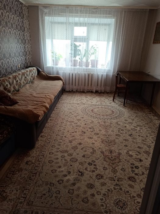 Продам квартиру 4 комнатную