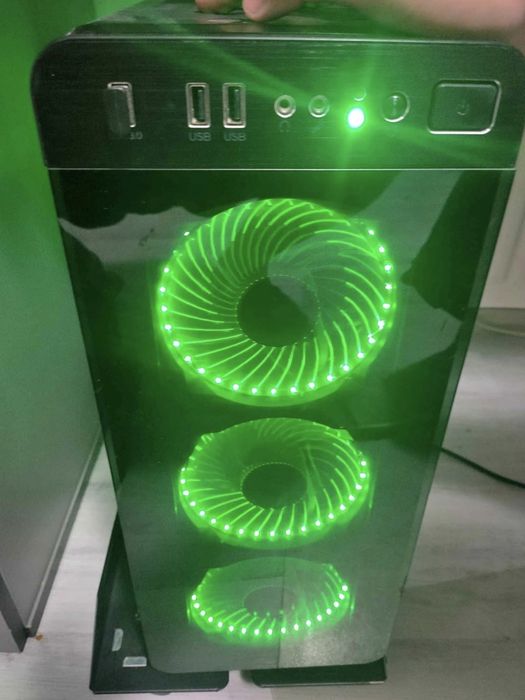 Pc gaming low mid