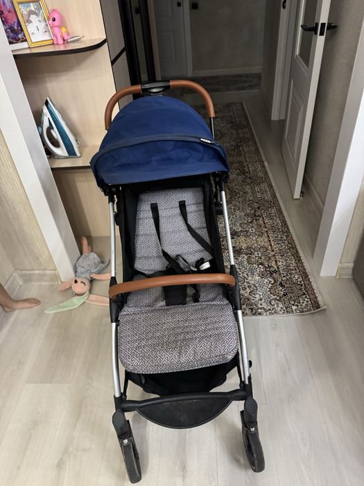 Детская коляска для ребенка универсал