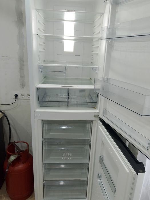 Продам холодильник Атлант