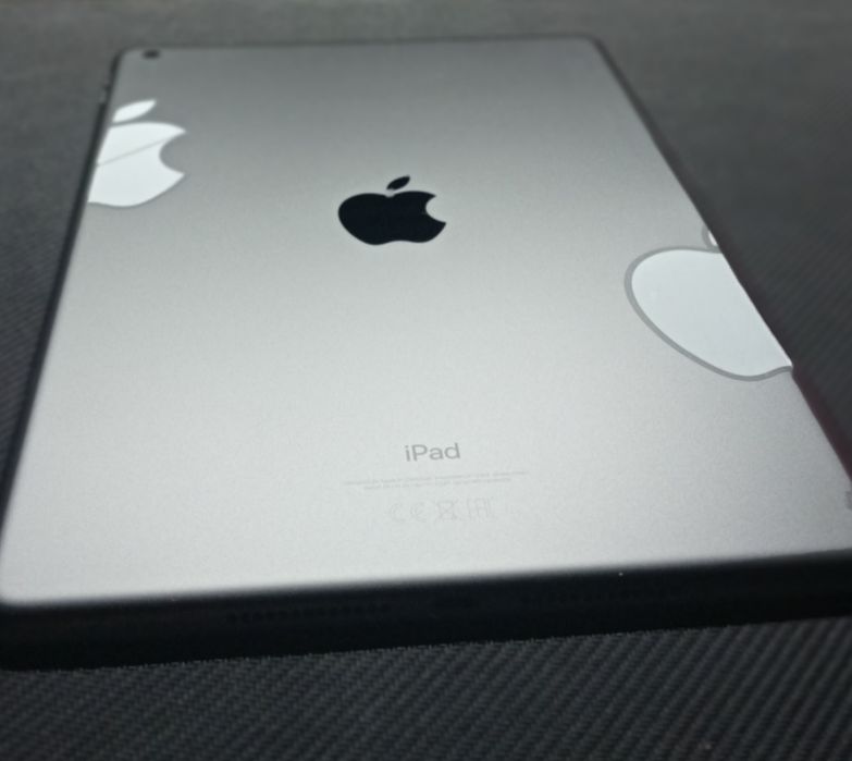Планшет IPad 9 поколения, 26 IPadOS, возможен торг