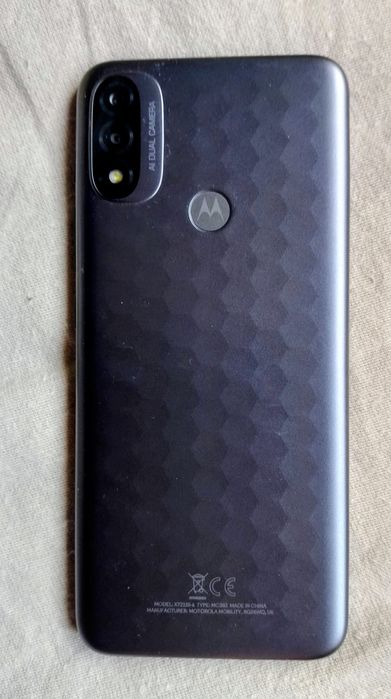 3 броя телефони за части