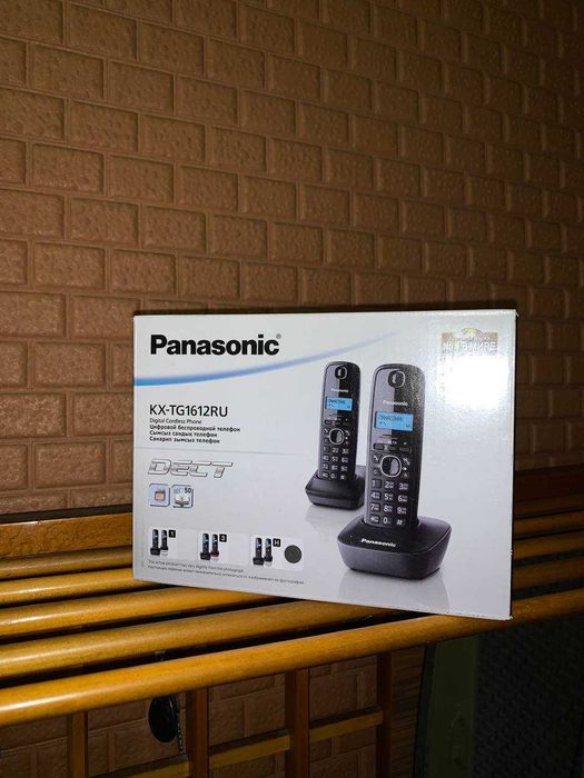 Радиотелефон Panasonic KX-TG1612RU