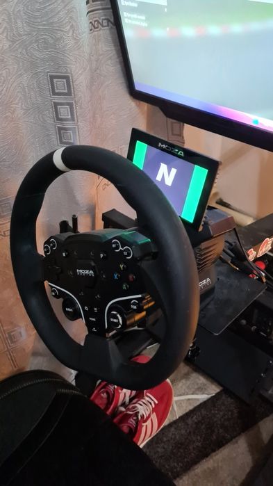 Кокпит, moza r3, simsonn plus x