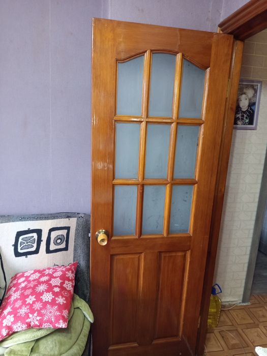 Дверь кухонная деревянная