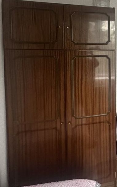 Продам шифоньер