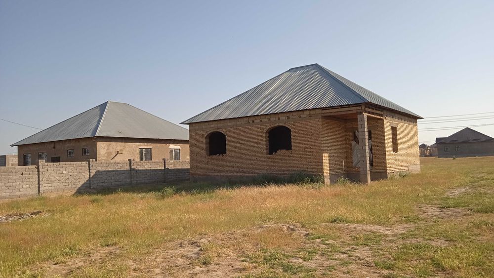 Продается не достроенный дом