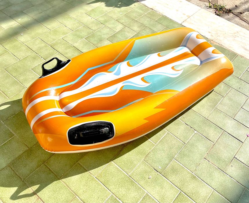 Плажен Оранжев Надуваем Дюшек