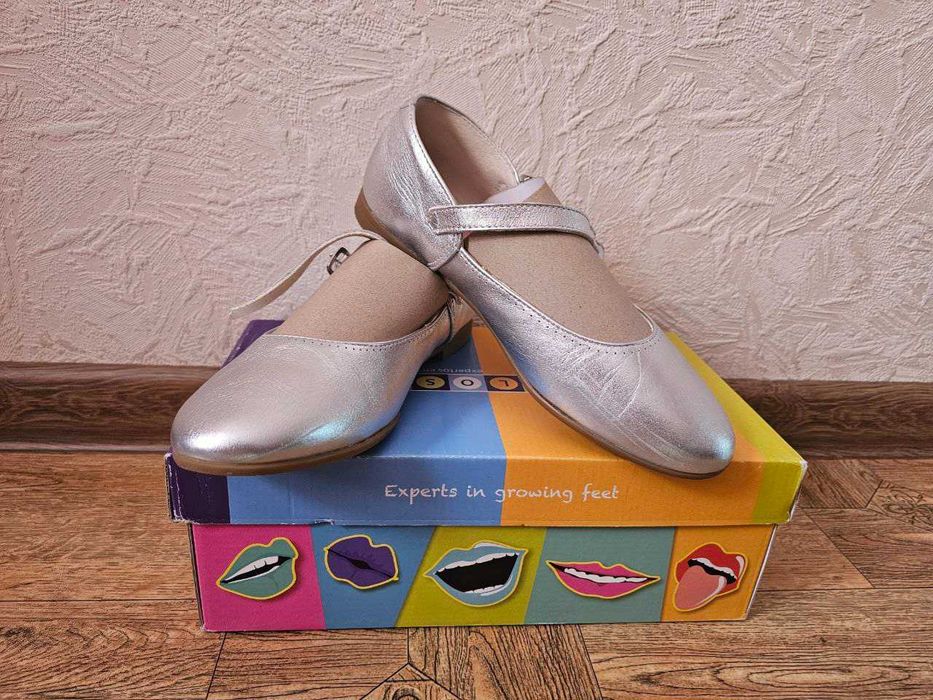 Туфли фирменные, кожаные. Размер 36