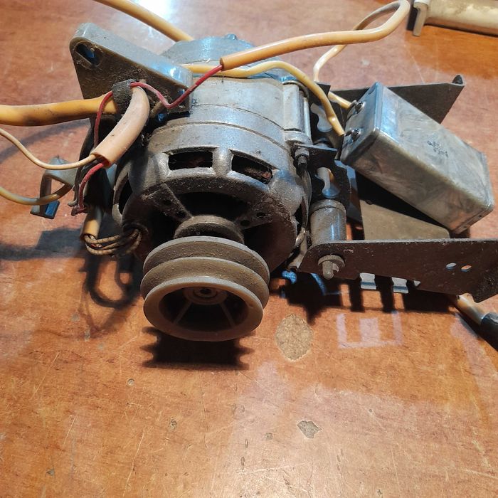 Продам от Стиралки Советской запчасти