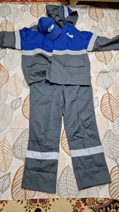 Продам спец одежду летнию