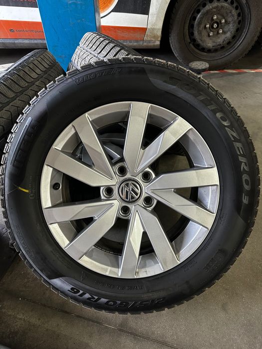 Vând set 4 roți iarnă VW