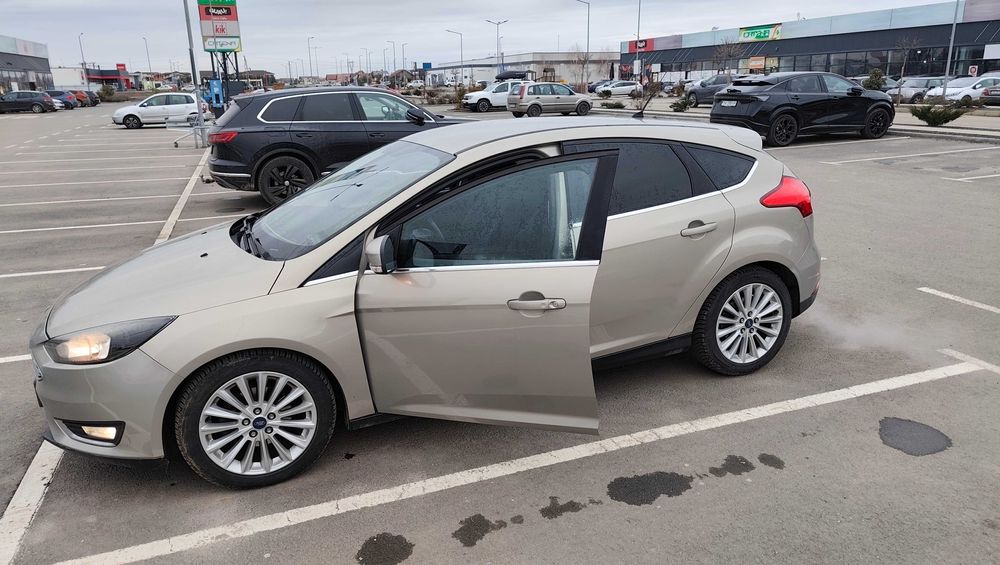 Ford Focus 2016 Hatchback, 1.0 Benzină Euro 6, Manual 6+1