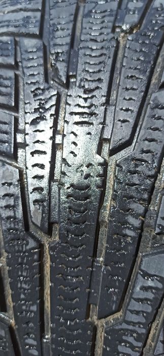 Шины nokian hakkapeliitta 215/50/17, 235/45/17