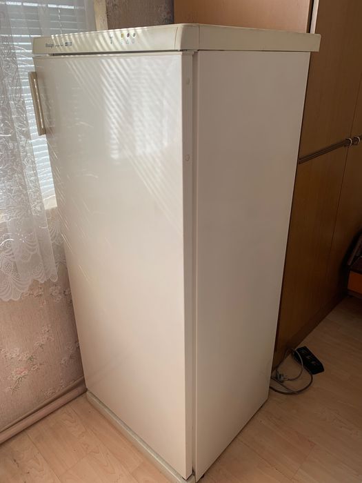 Фризер 240L Freezer